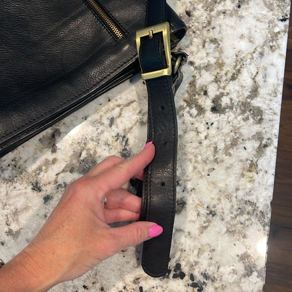 Venetian black leather messenger bag adjustable bought in Venice🇮🇹 - Picture 4 of 8